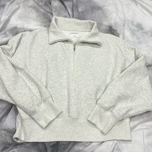 Abercrombie and Fitch light gray quarter zip sweatshirt size XL